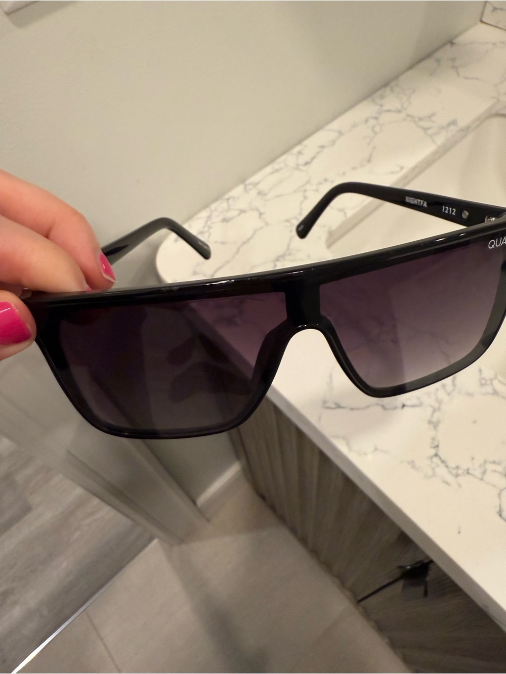 Quay Nightfall Glasses